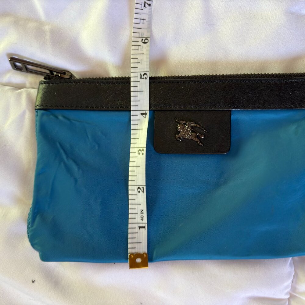 Authentic Burberry pouch - Picture 4 of 10